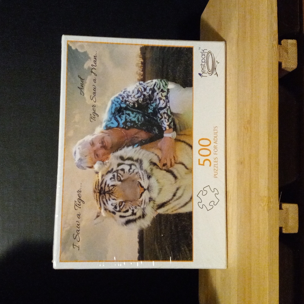 Tiger King 500 Piece Jigsaw Puzzle new sealed box
